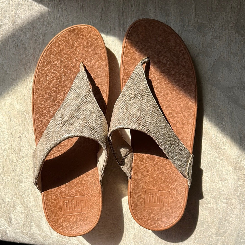 Fitflop Women's Lulu Thong Sandal Gold‎ Shimmer Print SIZE 10 - Picture 2 of 9